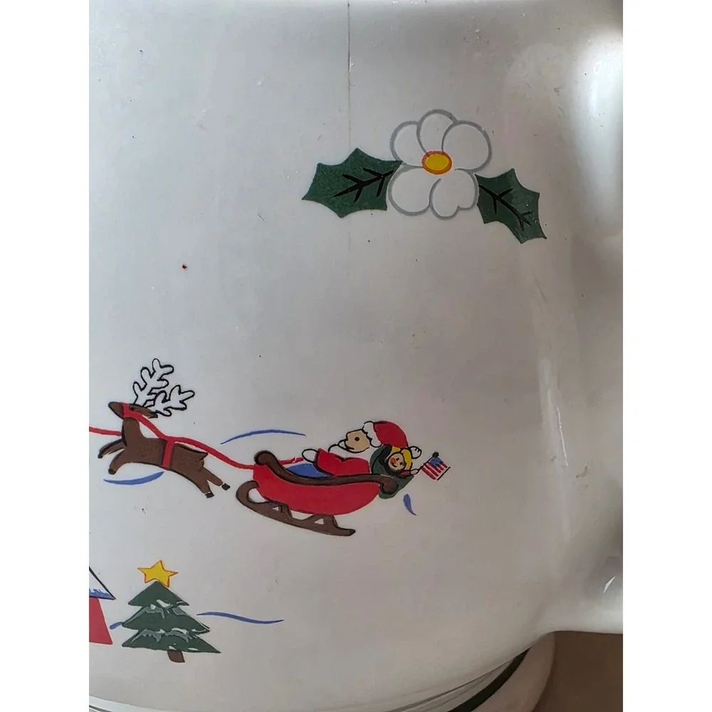 Pfaltzgraff Christmas Heritage‎ Pitcher Santa Sleigh Reindeer USA Stoneware W1